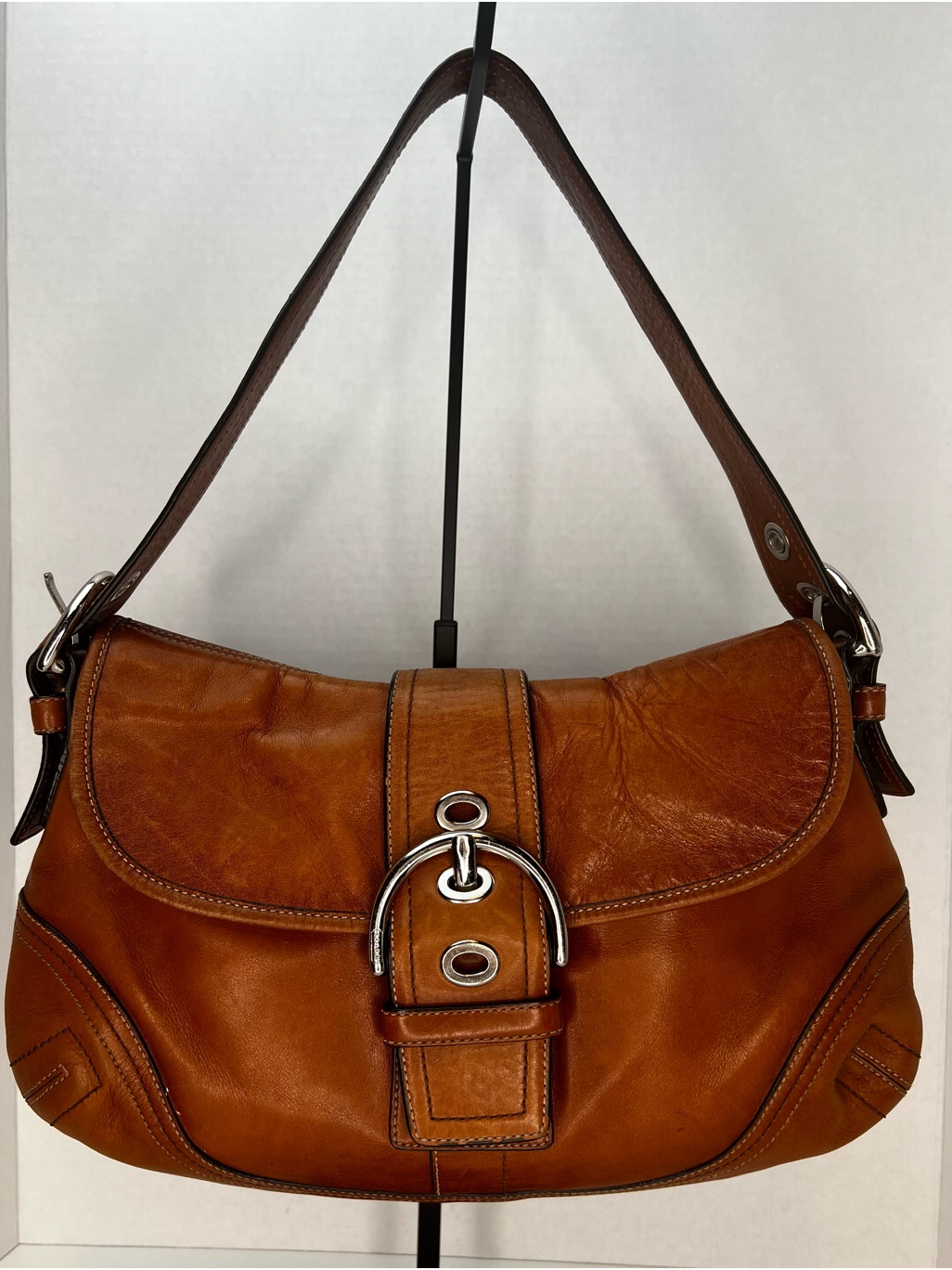 Vintage Coach Soho Flap Shoulder Bag British Tan Leather F10192 Y2k